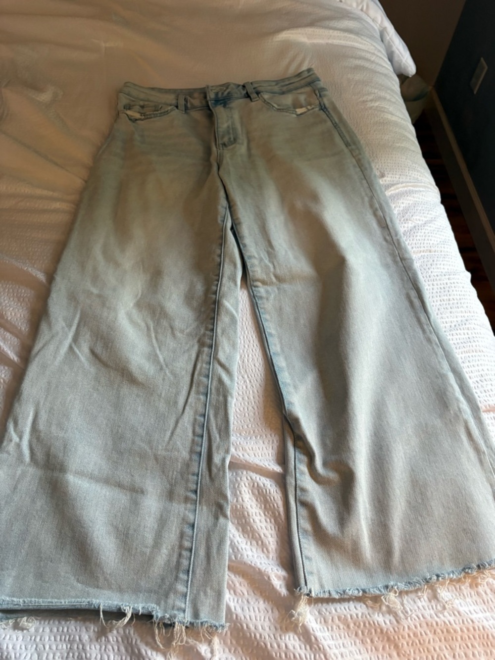 High-Rise Light Blue Wide-Leg Women’s Jeans